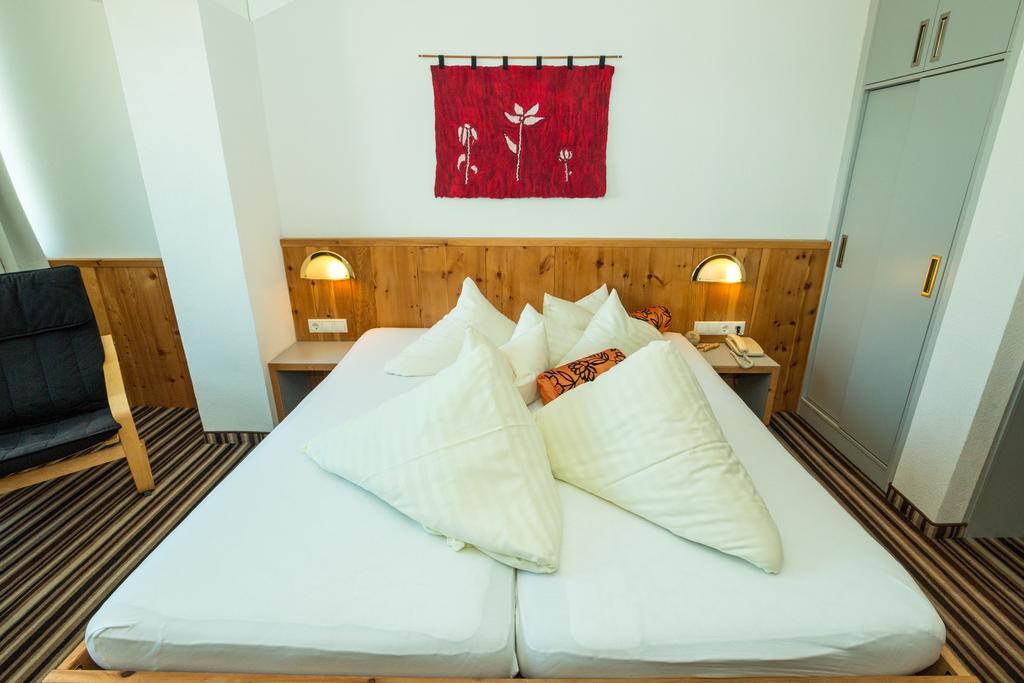Hotel Alpina Nature-Wellness فينس المظهر الخارجي الصورة