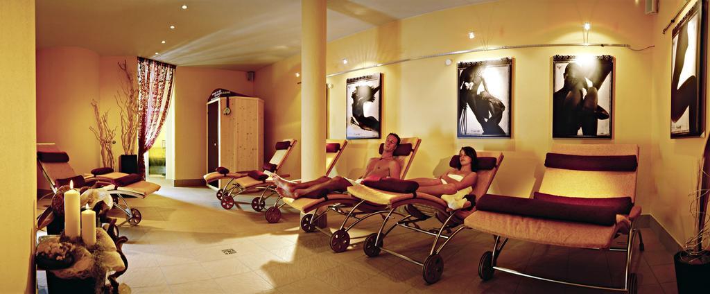 Hotel Alpina Nature-Wellness فينس المظهر الخارجي الصورة